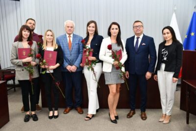 Akty mianowania dla nauczycieli z gminnych szkół