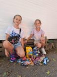 Sprzedawały lemoniadę, a za zebrane pieniądze kupiły smaczki dla bezdomnych psów