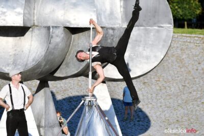 OFCA 2023. Akrobatyczne show Living Flags [ZDJĘCIA]