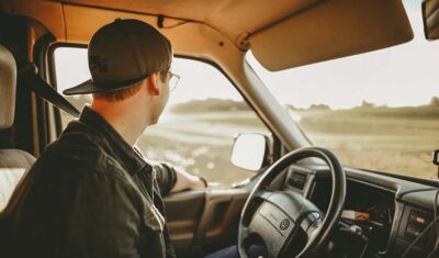 AC i OC w Oleśnicy. Jak znaleźć najlepszego agenta?