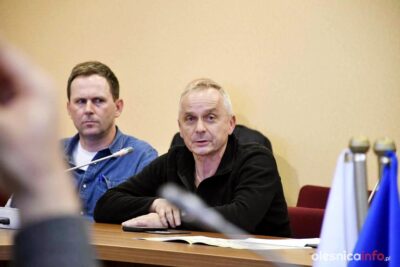 O znikających rozkładach, zachowaniu kierowców i nowych trasach