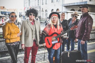 Pociąg Retro odjeżdża z oleśnickiego dworca [ZDJĘCIA]