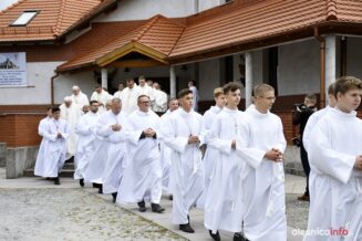 poswiecenie-kościoła-NMP-oleśnica_DSC1059