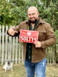 „Sołtysi” z Łukaszem Zdyb już niebawem w Polsacie. Wiadomo, kogo zobaczymy w pierwszym odcinku serialu