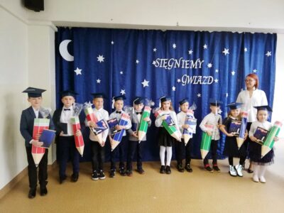 Pasowanie na ucznia w Szkole Podstawowej w Zbytowej [ZDJĘCIA]