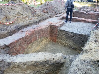 Trwają działania archeologów przy oleśnickim zamku [ZDJĘCIA]