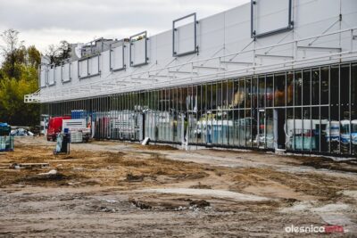 Aura Park w Oleśnicy. Galeria będzie gotowa w pierwszym kwartale 2024 r.