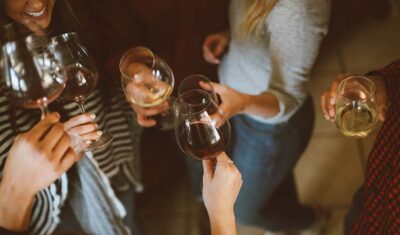 Magia andrzejek w przebraniach: Odkryj niezwykłe możliwości na andrzejkową noc