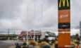 Pracownicy restauracji już kilkukrotnie uprzątali teren  Rataj. Do kolejnej akcji McDonald’s zaprasza mieszkańców