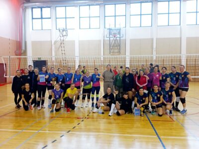 Turniej futsalu i turnieje siatkówki w gminnej hali