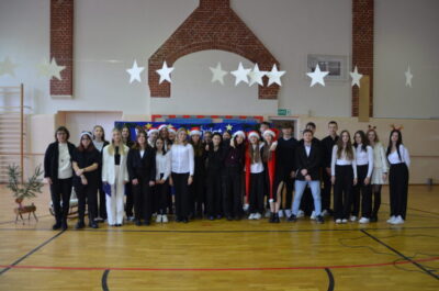 Koncert kolęd i jarmark w II LO w Oleśnicy