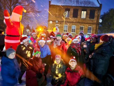 Mieszkańcy Ligoty Polskiej na spotkaniu z Mikołajem [ZDJĘCIA]