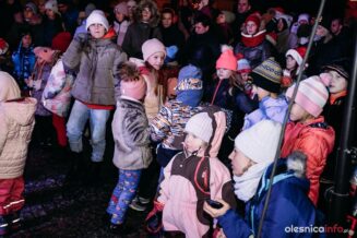 rozswietlenie-choinki-mikolaj-olesnica-1