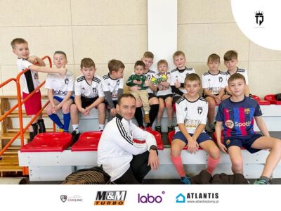 TJ Football Academy na turnieju i lodowisku