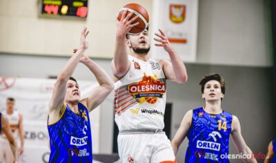 Wrapmania KK Oleśnica pewnie wygrywa z Orlen Akademia BM Stal Ostrów Wielkopolski