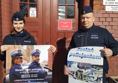 Oleśniccy policjanci promują swój zawód i zapraszają do służby