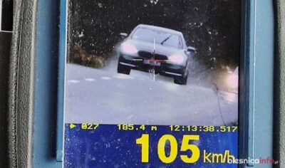 Bez prawa jazdy i ponad 100 km/h w terenie zabudowanym. Policjanci zatrzymali pirata drogowego