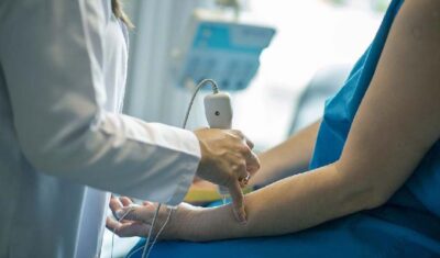 Sonoterapia: Terapia Ultradźwiękowa w Służbie Zdrowia