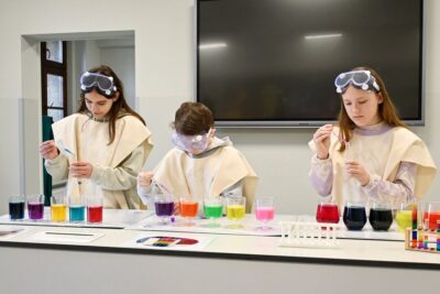 Siódemka ma nową pracownię biologiczno-chemiczną