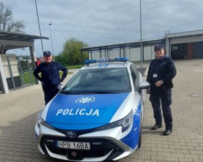 Policjanci zapobiegli tragedii. Ewakuowali 87-letnią kobietę