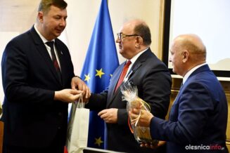 ratusz-olesnica-olewiński062