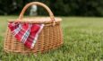 Reklamowe kosze piknikowe i akcesoria, czyli jak promować markę podczas weekendów?