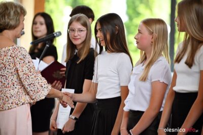Najlepsi uczniowie ze Szkoły Podstawowej nr 8 w Oleśnicy