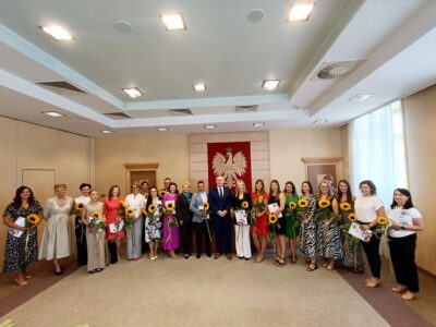 Wręczyli akty mianowania oleśnickim nauczycielom [NAZWISKA]