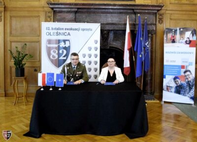 Oleśnicki garnizon i OHP podpisały porozumienie