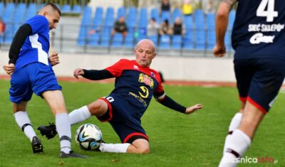 Akademia Piłkarska Oleśnica wygrywa w derbach z Pogonią Syców [ZDJĘCIA]