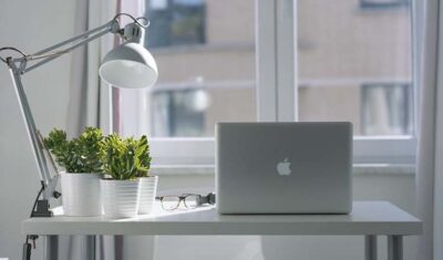 Jakie biurko wybrać dla dziecka?