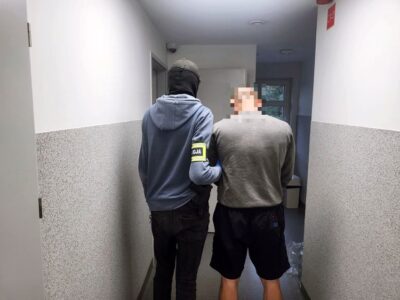 Zatrzymano 36-latka, który okradł oleśnickiego jubilera. Mężczyzna był poszukiwany za wcześniejsze przestępstwa