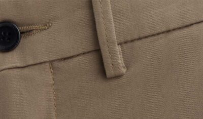 5 kroków do perfekcyjnego dopasowania spodni: Jak znaleźć idealny krój?