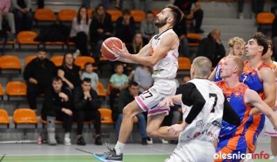 Zespół KK Oleśnica wygrywa we własnej hali z Obrą Kościan [ZDJĘCIA]