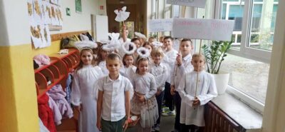 W Zbytowej uczniowie świętowali Dzień Aniołów