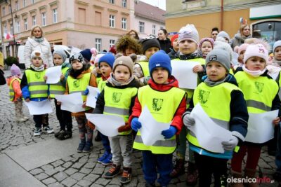 Piękna nasza Polska cała. Oleśnickie przedszkolaki zaśpiewały hymn [ZDJĘCIA]
