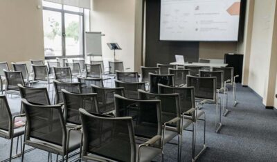 Jak wybrać idealny projektor gobo do Twojego wydarzenia?