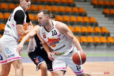 Koszykarskie widowisko w Oleśnicy. Niestety, z porażką Wrapmanii