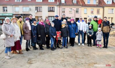 Kapsuła czasu trafiła do ruin sycowskiego ratusza [ZDJĘCIA]