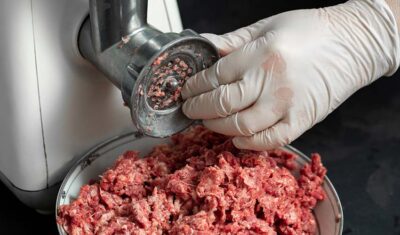 Jakie są różnice między producentem mięsa a dystrybutorem?