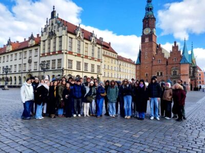 Młodzi Hiszpanie z wizytą u licealistów z I LO w Oleśnicy