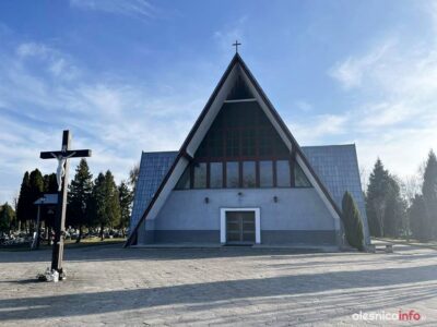 Rozpoczął się remont kaplicy na oleśnickim cmentarzu