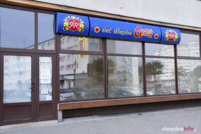 Lokal na ul. Sinapiusa znów stoi pusty. Co będzie po spożywczym?