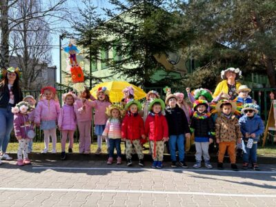 Tak przedszkolaki z czwórki witały dziś wiosnę [ZDJĘCIA]