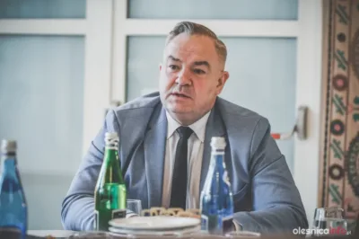 Nowe wynagrodzenie burmistrza Oleśnicy. Jest projekt uchwały z wyrównaniem od stycznia