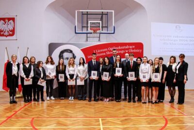 Pożegnanie z liceum i stypendia starosty dla najzdolniejszych uczniów [NAZWISKA]