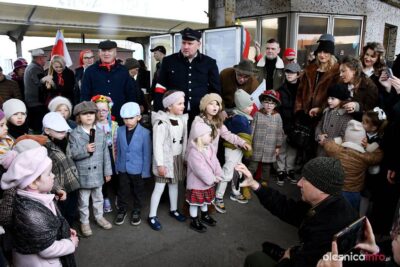 Pociąg repatriantów odjechał dziś z dworca w Oleśnicy [ZDJĘCIA]