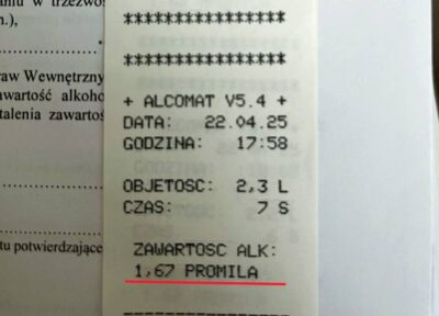 Nietrzeźwy 48-latek z dożywotnim zakazem za kierownicą zatrzymany przez policję