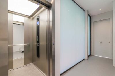 Koszty zakupu i instalacji wind osobowych – kompletny przewodnik