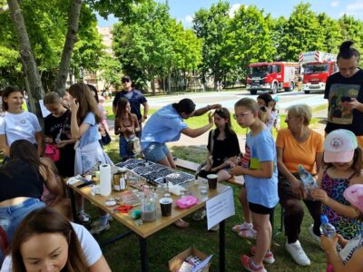 Bardzo udana zabawa na szkolnym boisku oleśnickiej szóstki [ZDJĘCIA]